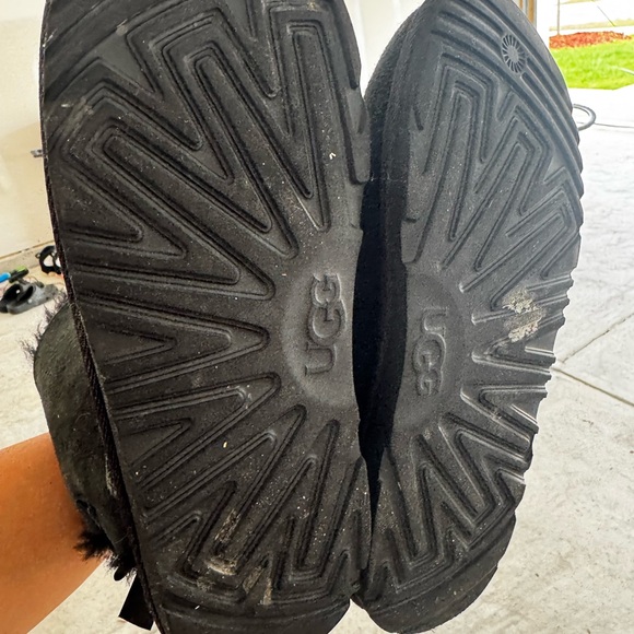 UGG Black Sole Boots - Picture 2 of 5
